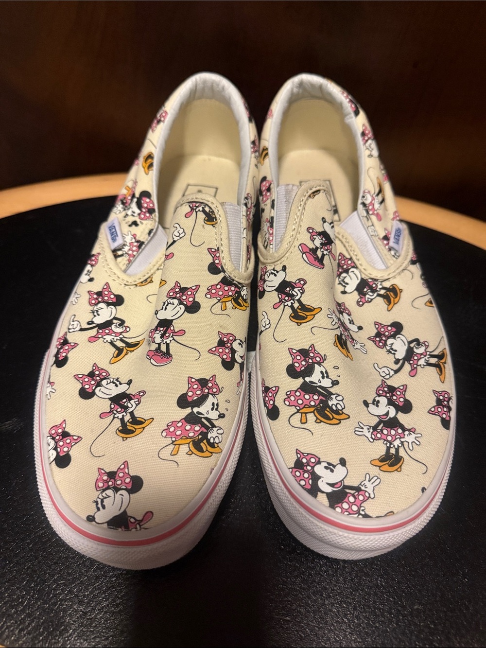 Vans Disney Minnie Mouse Slip-On Canvas Sneakers - cream & Pink size 9.5 9 1/2